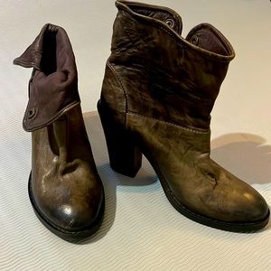Steven Booties Brown Size 8